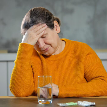 Signs of Magnesium Deficiency - 10 Symptoms You Shouldn't Ignore