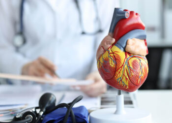 Signs of Heart Disease- 12 Warning Symptoms You Shouldn't Ignore
